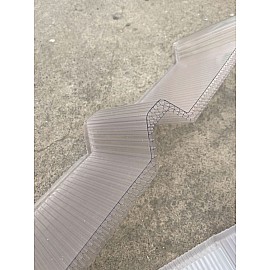 Luminatoare hală din policarbonat celular Greca, 16mm grosime, 5 ondulații de 40mm și structură tip fagure (preț/mp)