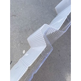 Luminatoare hală din policarbonat celular Greca, 2.5mm grosime, 5 ondulații de 40mm și structură celulară (preț/mp)