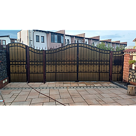 Policarbonat compact/solid cutat trapez, la rolă, grosime 1mm, protejat UV, lățime 1.26m (vânzare la metru liniar), bronz-fumuriu