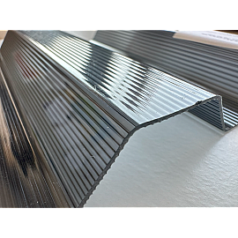 Placă din policarbonat compact/solid 1mm x 1060mm x 2000mm, cu profil trapez 76/18 multiliniar GRI