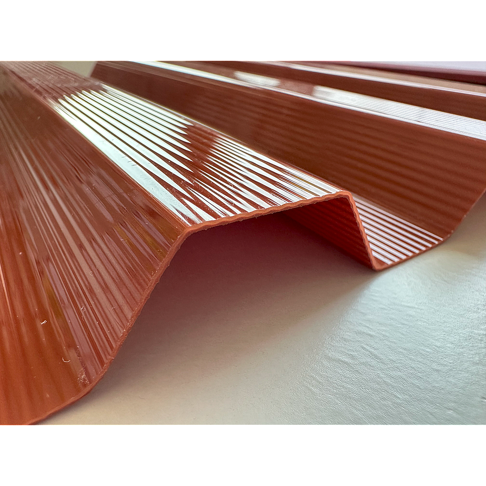 Placă din policarbonat compact/solid 1mm x 1060mm x 2000mm, cu profil trapez 76/18 multiliniar teracotă