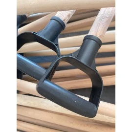 Lopată pentru uz general sau zăpadă 40x40cm din plastic cu protecție metal și coadă de lemn