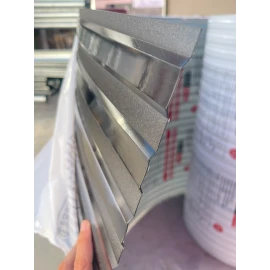 Policarbonat compact/solid cutat trapez, la rolă, grosime 1mm, protejat UV, lățime 1.26m (vânzare la metru liniar), gri